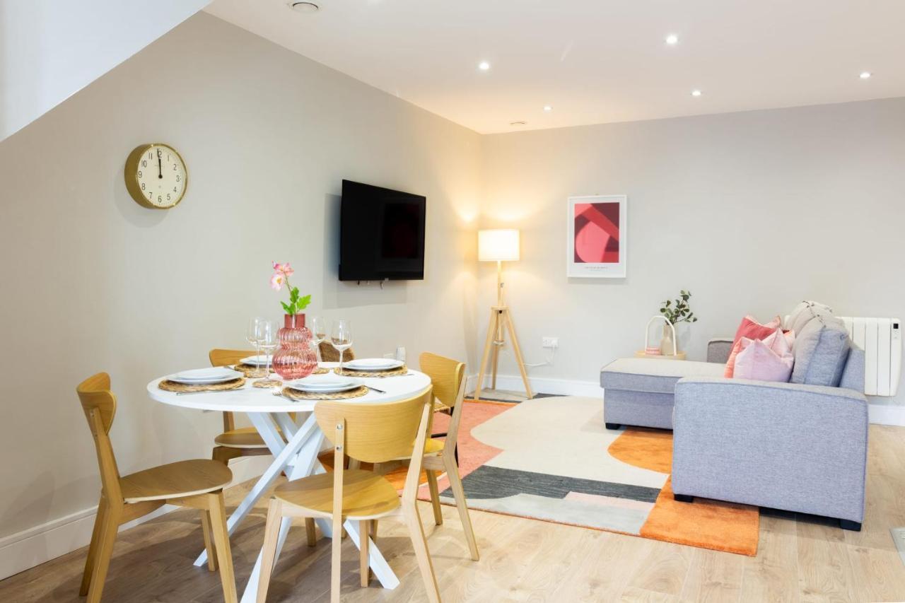 דבלין Guestready - Encantando O Apartamento 2Br No Newmarket Hall מראה חיצוני תמונה