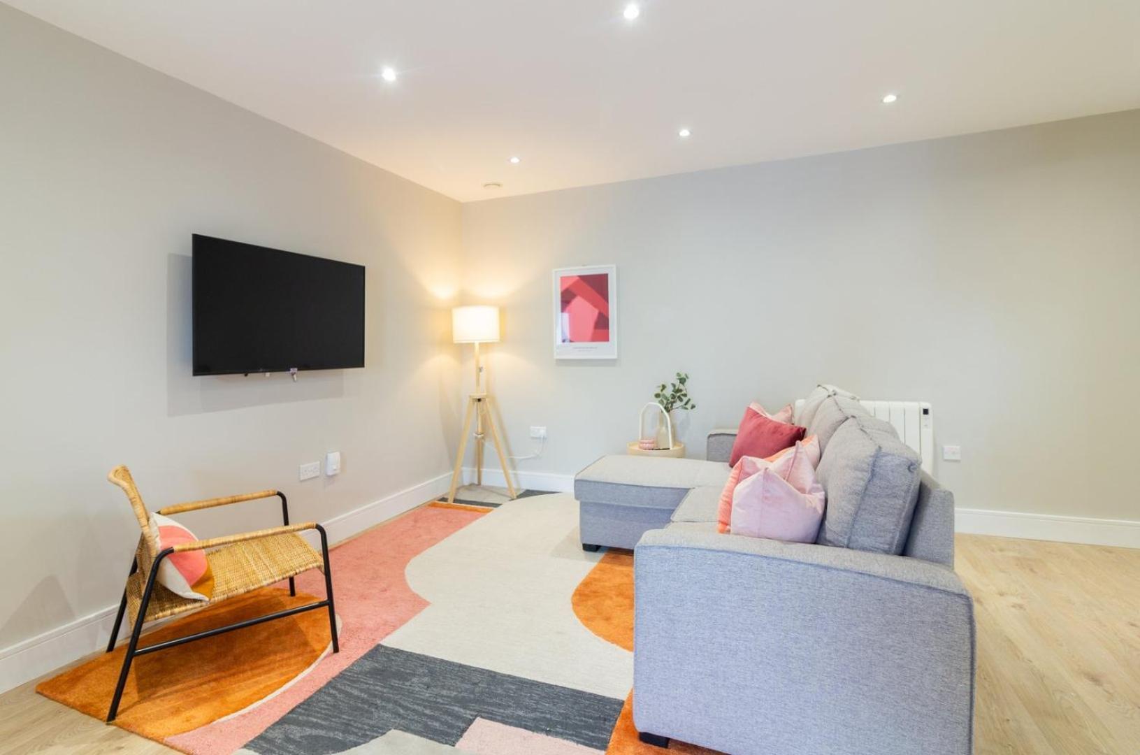 דבלין Guestready - Encantando O Apartamento 2Br No Newmarket Hall מראה חיצוני תמונה