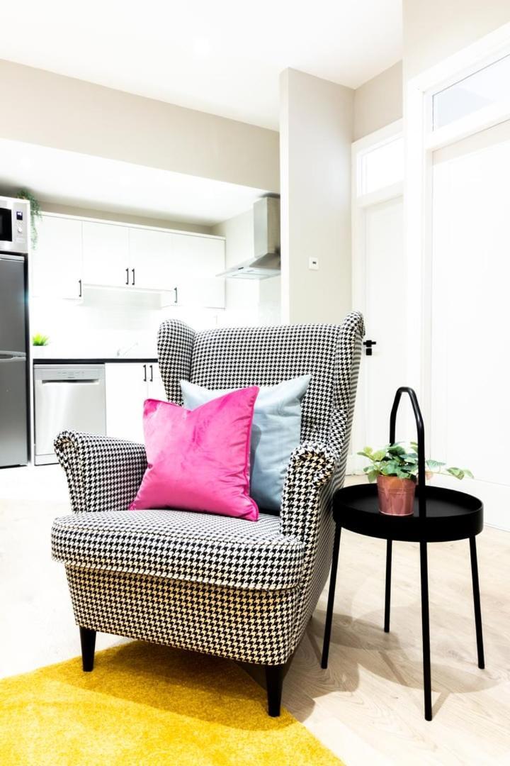 דבלין Guestready - Encantando O Apartamento 2Br No Newmarket Hall מראה חיצוני תמונה